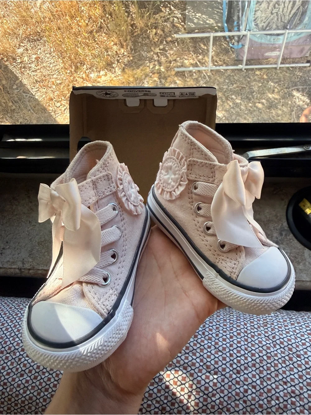 Converse never worn